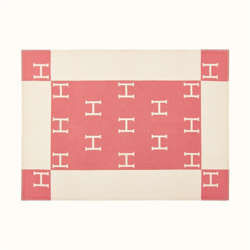 letter H, blanket, nap, air-conditioned room, blanket, car camping, sofa, cashmere blanket