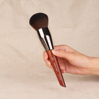 M family makeup brush, blended eyeshadow brush, loose powder, blush brush, highlighter nose shadow brush, eyebrow brush, concealer brush, Cangzhou eyeliner brush