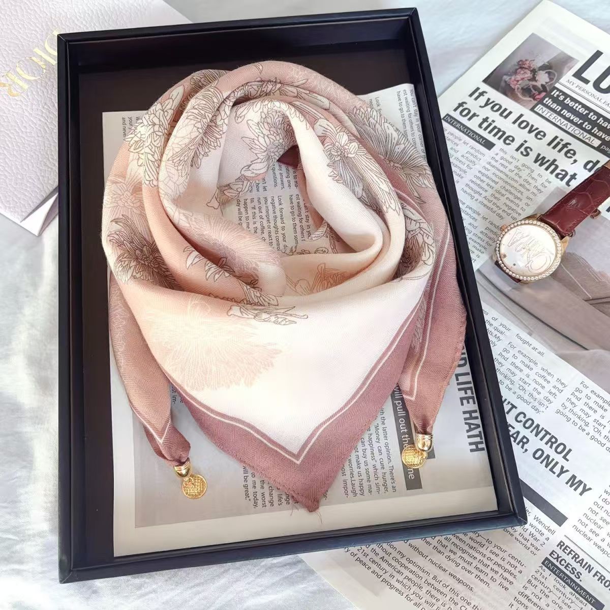 warm square scarf, magnetic buckle, triangle silk scarf, cotton scarf, women's spring, autumn and winter, style scarf, temperament and versatile