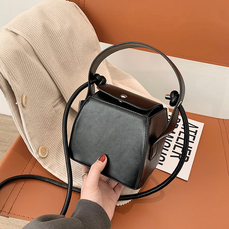 Bag women's bag new simple Korean version cross-border commuting Japanese box bag commuting bag portable Messenger bag