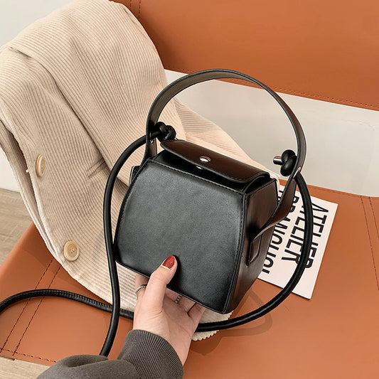 Bag women's bag new simple Korean version cross-border commuting Japanese box bag commuting bag portable Messenger bag