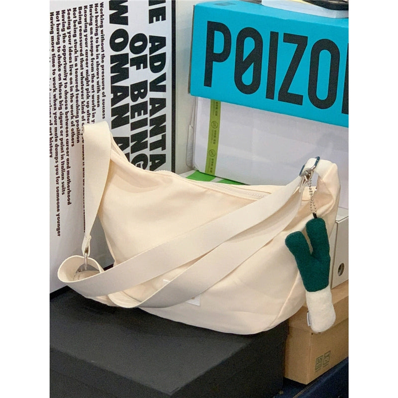 Nylon dumpling bag female Japanese all-match messenger bag casual large-capacity canvas bag summer class one-shoulder commuter bag