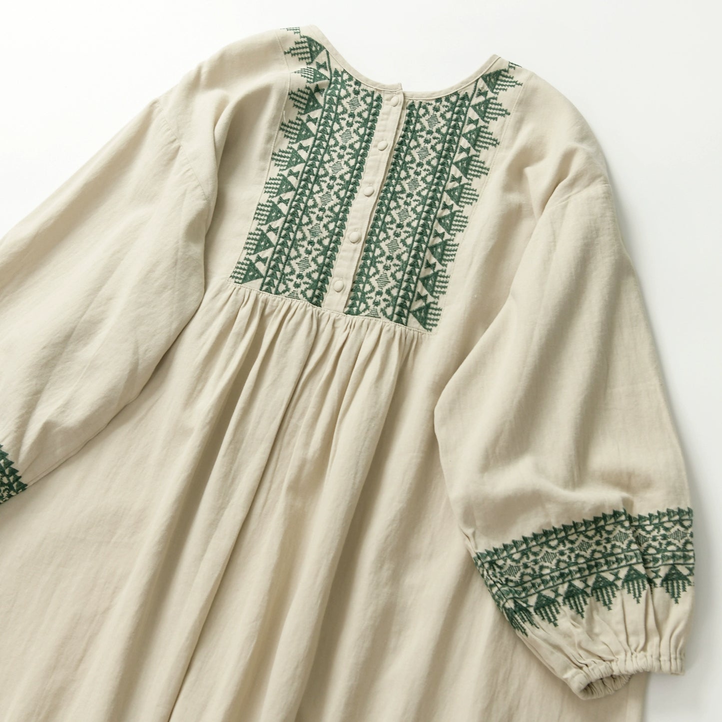Mori round neck embroidery half cardigan four buttons long-sleeved dress early autumn new cotton comfortable A version slim skirt