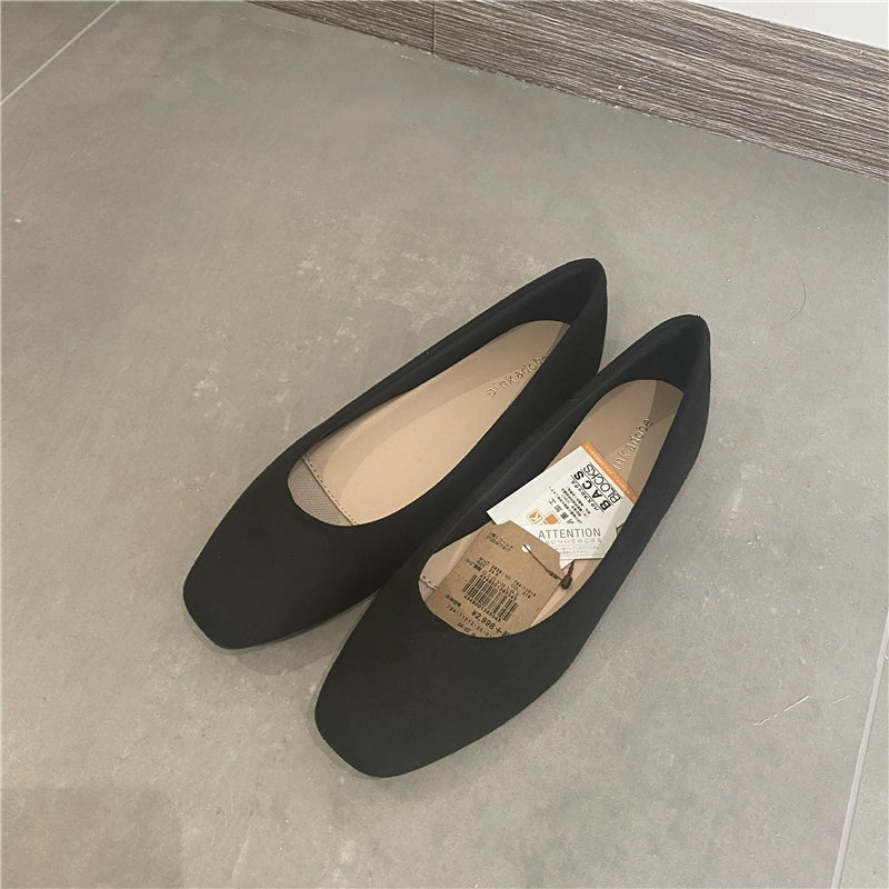 21 spring new Japanese style comfortable work commuting single shoes round toe shallow mouth grandma shoes soft bottom flat shoes women's shoes