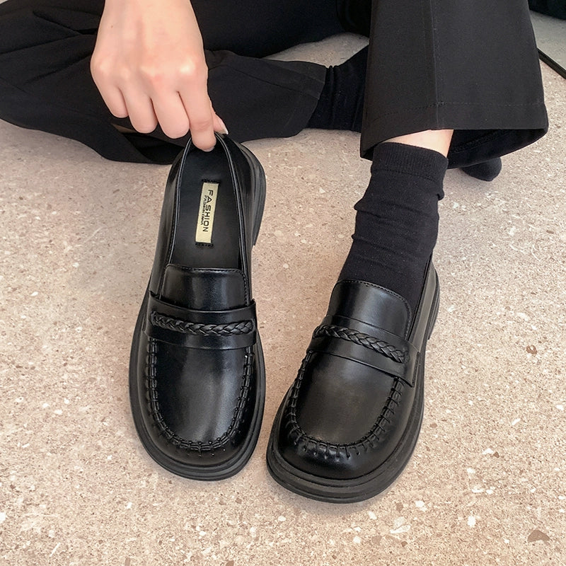 Loafers women's spring new fashion all-match retro woven commuter flat non-slip Japanese small leather shoes