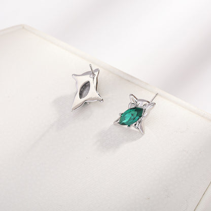 Asymmetric star earrings