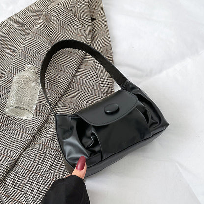 Pure color bag women new trendy Korean version simple shoulder Messenger bag spring and summer new small fresh saddle bag