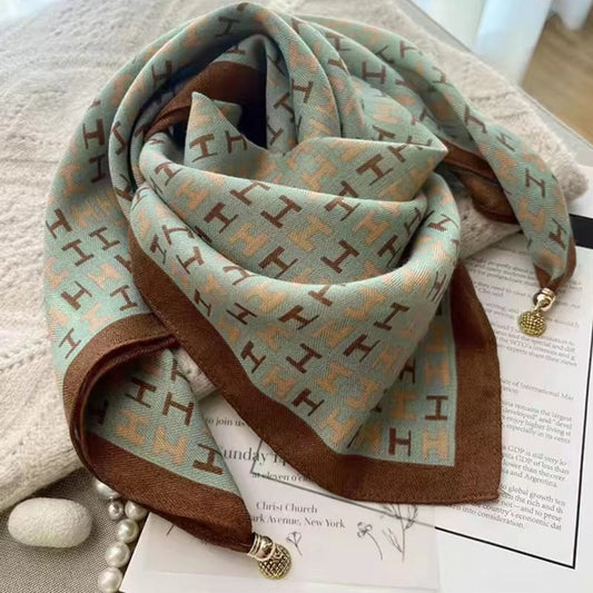 warm square scarf, magnetic buckle, triangle silk scarf, cotton scarf, women's spring, autumn and winter, style scarf, temperament and versatile