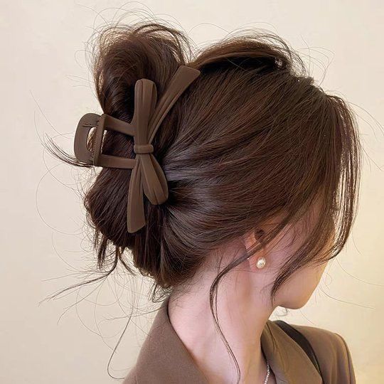 new spring and summer grab clip large shark clip is not loose sense of luxury, back of the head hair grip clip hair ornament women