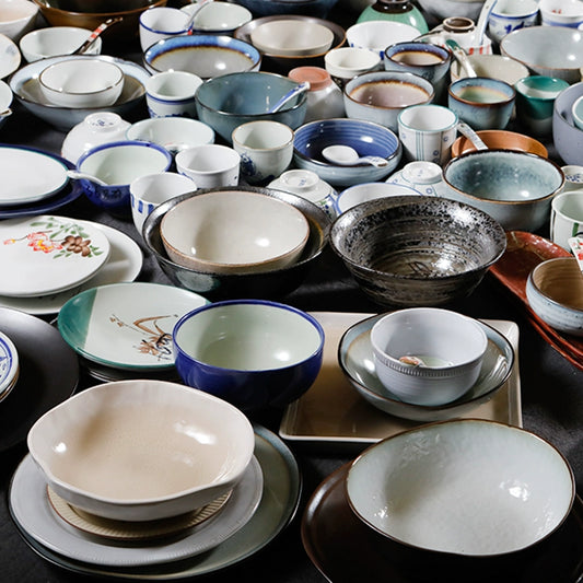 A radish Japanese-style coarse ceramic rice bowl features retro creative dishes and cups slightly flawed tableware ice cream bowl