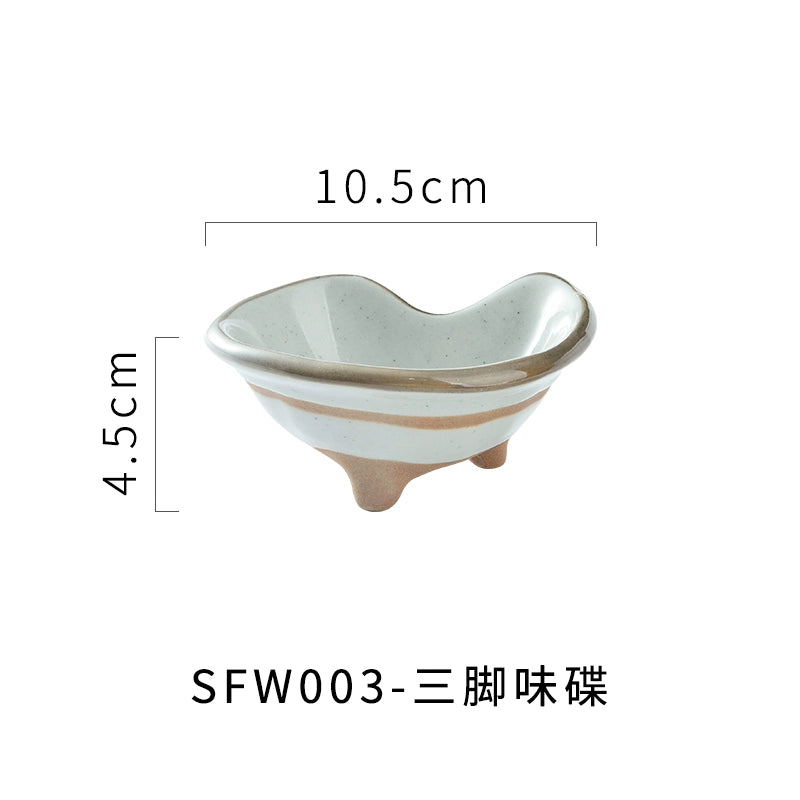 A radish Japanese-style coarse ceramic rice bowl features retro creative dishes and cups slightly flawed tableware ice cream bowl