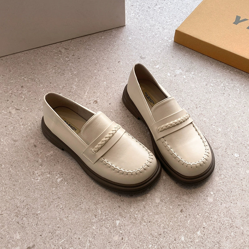 Loafers women's spring new fashion all-match retro woven commuter flat non-slip Japanese small leather shoes