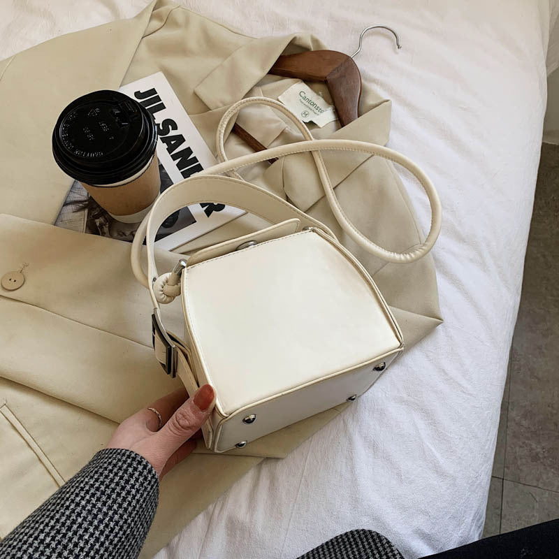 Bag women's bag new simple Korean version cross-border commuting Japanese box bag commuting bag portable Messenger bag
