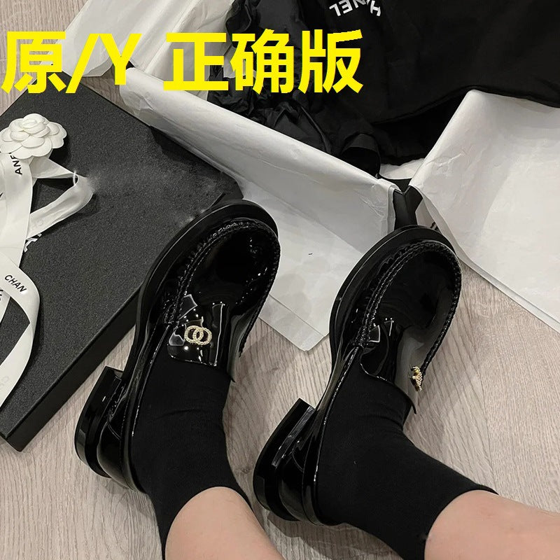 new all-match flat bottom British style leather thick bottom P home shoes small fragrance style loafers women's shoes small leather shoes women