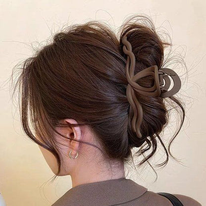 new spring and summer grab clip large shark clip is not loose sense of luxury, back of the head hair grip clip hair ornament women