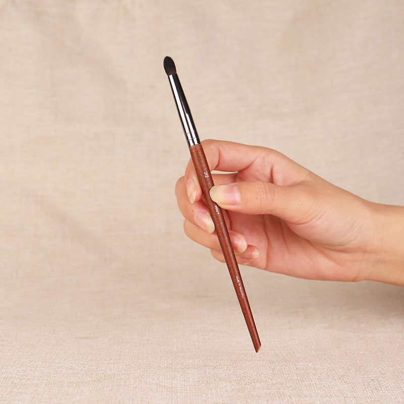 M family makeup brush, blended eyeshadow brush, loose powder, blush brush, highlighter nose shadow brush, eyebrow brush, concealer brush, Cangzhou eyeliner brush